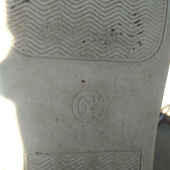 *Sold!* Mossimo Supply Co. Mid/Hight Boot Sneakers - Picture 6 of 6